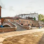 Domus Carla With Garden R&r Appartement