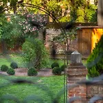 Appartement Domus Carla With Garden R&r