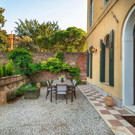 Domus Carla With Garden R&r Daire *