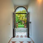 Domus Carla With Garden R&r *