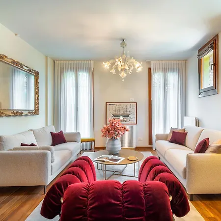 Appartamento Domus Carla With Garden R&r Venezia