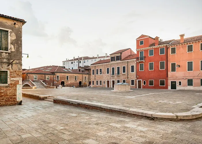 公寓 Domus Carla With Garden R&r