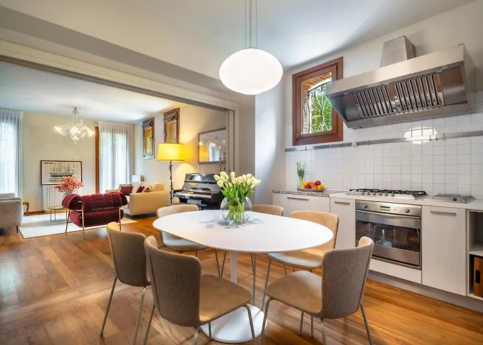 公寓 Domus Carla With Garden R&r *