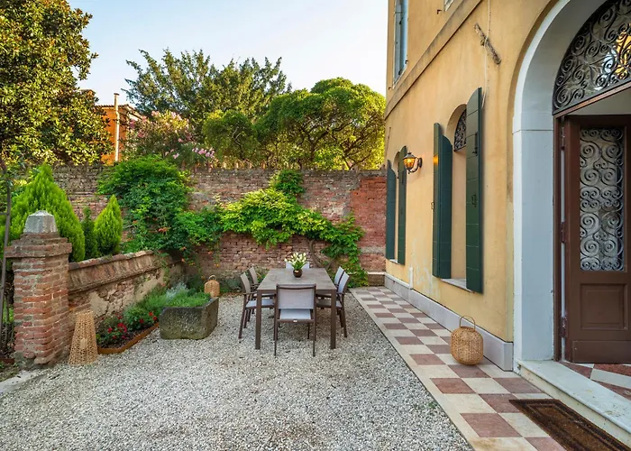 Domus Carla With Garden R&r 公寓 *