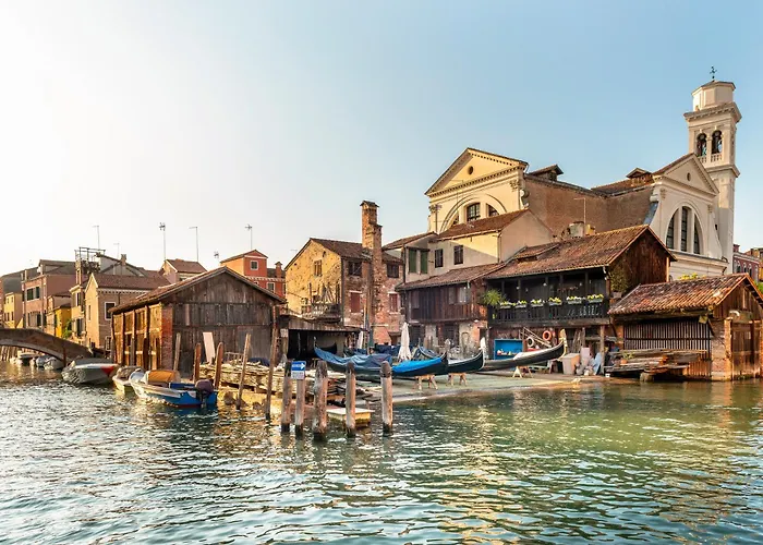 公寓 Domus Carla With Garden R&r *