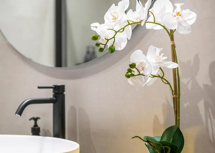 Domus Carla With Garden R&r