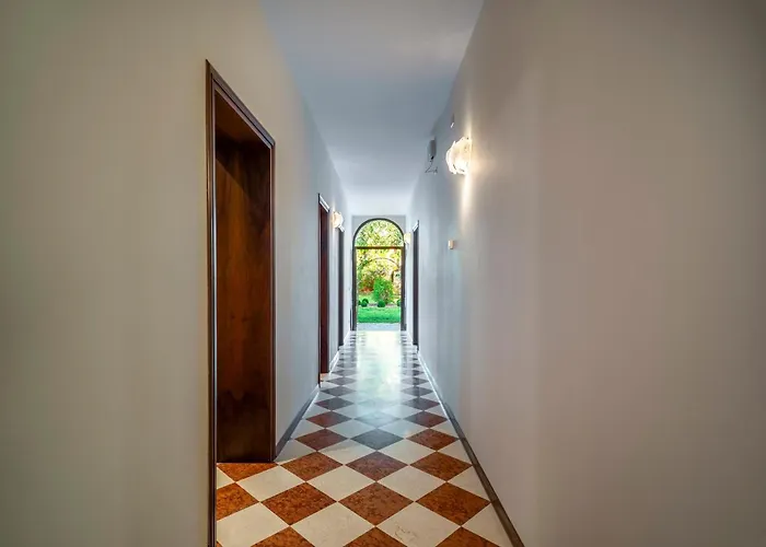 Domus Carla With Garden R&r 公寓