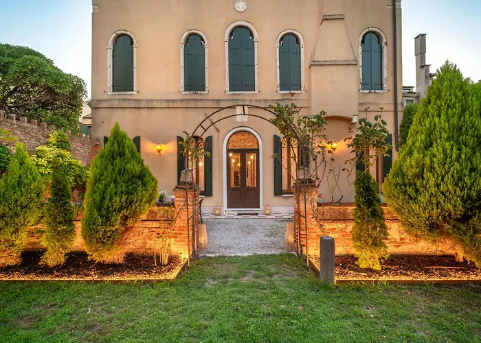 公寓 Domus Carla With Garden R&r