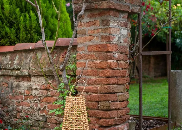 Domus Carla With Garden R&r